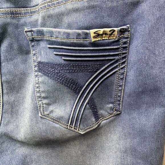 Seven7 High Rise Ankle Skinny Jeans | Size 10 | Embroidered 7 Back Pockets - Picture 6 of 12